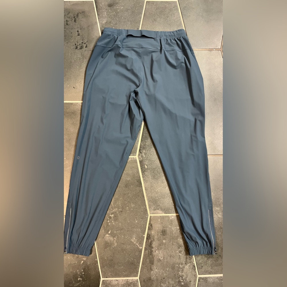 Lululemon surge joggers 29”